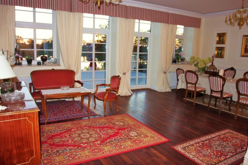Gosciniec Rycerski Bed & Breakfast Папротки Екстериор снимка